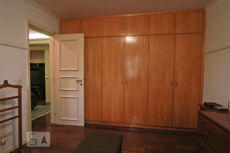 Apartamento à venda com 200m², 3 quartos e 3 vagas Apartamento à venda com 200m², 3 quartos e 3 vagasSuíte 2