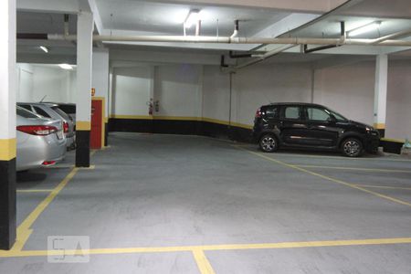 Apartamento à venda com 200m², 3 quartos e 3 vagas Apartamento à venda com 200m², 3 quartos e 3 vagasGaragem