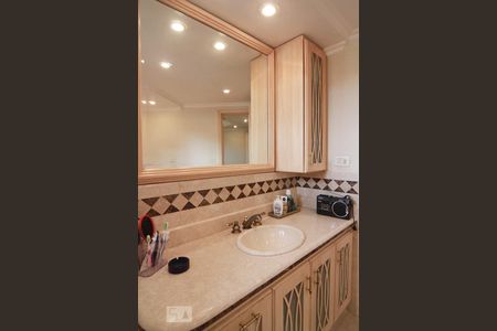 Apartamento à venda com 200m², 3 quartos e 3 vagas Apartamento à venda com 200m², 3 quartos e 3 vagasSuite Master - banheiro