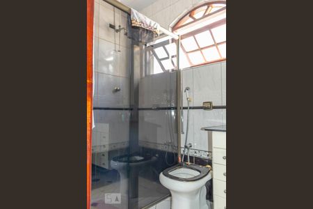 Casa à venda com 226m², 3 quartos e 3 vagasBanheiro