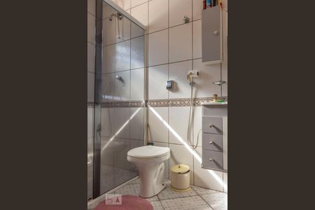 Casa à venda com 226m², 3 quartos e 3 vagasBanheiro da Suíte