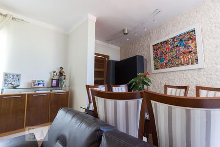 Casa à venda com 200m², 3 quartos e 4 vagas Casa à venda com 200m², 3 quartos e 4 vagasSala