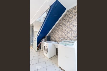 Casa à venda com 200m², 3 quartos e 4 vagas Casa à venda com 200m², 3 quartos e 4 vagasÁrea de Serviço