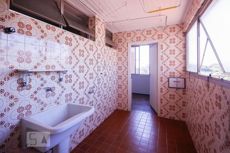 Apartamento para alugar com 170m², 3 quartos e 2 vagas Apartamento para alugar com 170m², 3 quartos e 2 vagasÁrea de Serviço