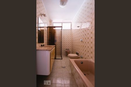 Apartamento para alugar com 170m², 3 quartos e 2 vagas Apartamento para alugar com 170m², 3 quartos e 2 vagasBanheiro Social