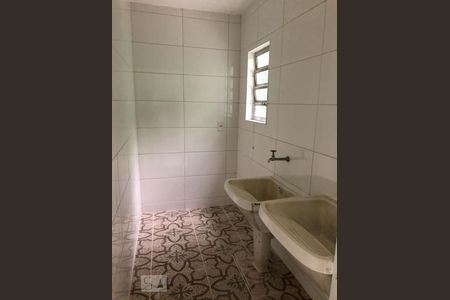 Casa à venda com 220m², 3 quartos e 2 vagas Casa à venda com 220m², 3 quartos e 2 vagasÁrea de Serviço