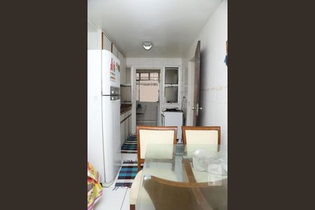 Apartamento à venda com 110m², 3 quartos e 2 vagasCozinha