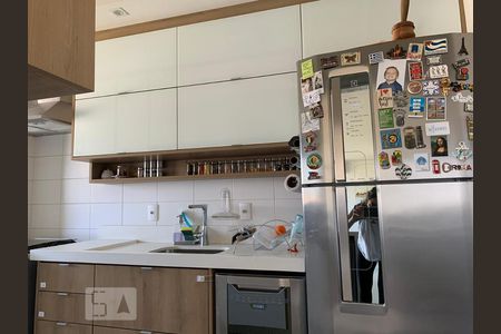 Apartamento à venda com 94m², 3 quartos e 2 vagasCozinha