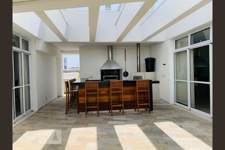 Apartamento à venda com 94m², 3 quartos e 2 vagasChurrasqueira