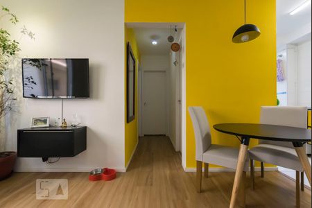 Sala de apartamento para alugar com 2 quartos, 41m² em Cambuci, São Paulo
