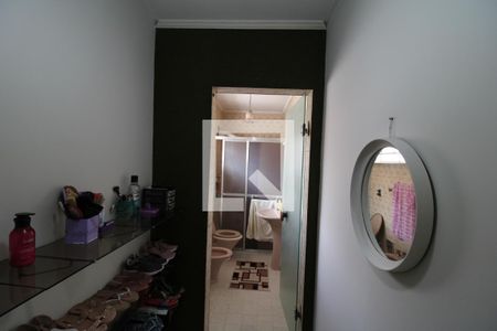 Casa à venda com 220m², 3 quartos e 2 vagasQuarto 2