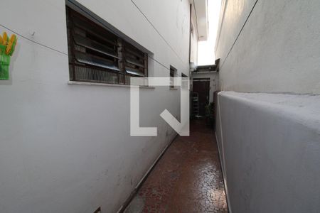 Casa à venda com 220m², 3 quartos e 2 vagasÁrea de Serviço