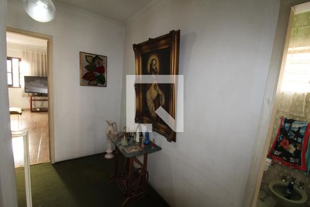 Casa à venda com 220m², 3 quartos e 2 vagasCorredor