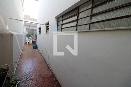 Casa à venda com 220m², 3 quartos e 2 vagasÁrea de Serviço