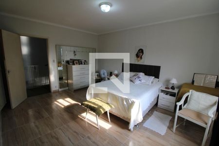 Casa à venda com 220m², 3 quartos e 2 vagasQuarto 2