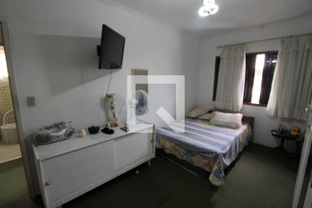 Casa à venda com 220m², 3 quartos e 2 vagasQuarto 3