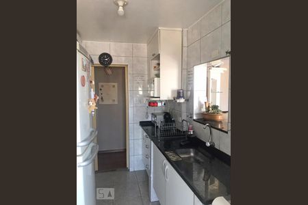 Apartamento à venda com 64m², 3 quartos e 1 vaga Apartamento à venda com 64m², 3 quartos e 1 vagaCozinha