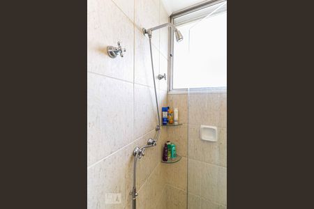 Casa à venda com 511m², 4 quartos e 6 vagas Casa à venda com 511m², 4 quartos e 6 vagasBanheiro Suíte 2