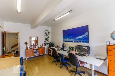 Casa à venda com 511m², 4 quartos e 6 vagas Casa à venda com 511m², 4 quartos e 6 vagasEscritório 1