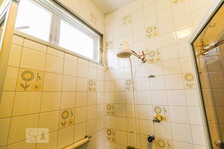 Casa à venda com 511m², 4 quartos e 6 vagas Casa à venda com 511m², 4 quartos e 6 vagasBanheiro Escritório 2