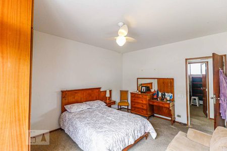 Casa à venda com 511m², 4 quartos e 6 vagas Casa à venda com 511m², 4 quartos e 6 vagasQuarto 2