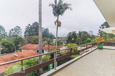 Casa à venda com 511m², 4 quartos e 6 vagas Casa à venda com 511m², 4 quartos e 6 vagasVaranda Suíte 2