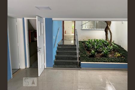 Casa à venda com 400m², 6 quartos e 4 vagas Casa à venda com 400m², 6 quartos e 4 vagasÁrea Externa