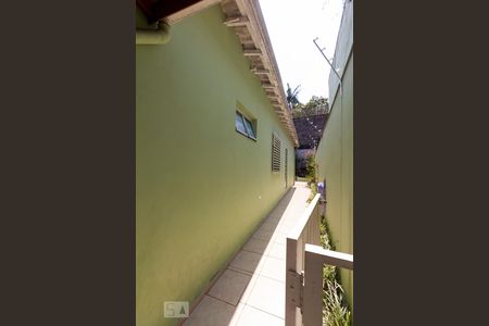 Casa à venda com 120m², 2 quartos e 3 vagasCorredor lateral