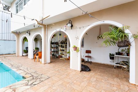 Casa à venda com 420m², 4 quartos e 2 vagasÁrea Externa