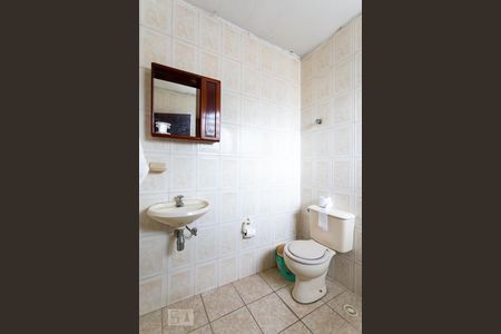 Casa à venda com 420m², 4 quartos e 2 vagasBanheiro 