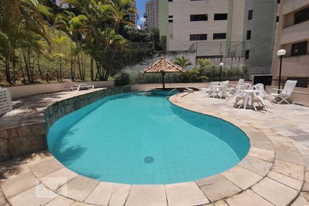 Studio à venda com 35m², 1 quarto e 1 vaga Studio à venda com 35m², 1 quarto e 1 vagaÁrea comum - Piscina