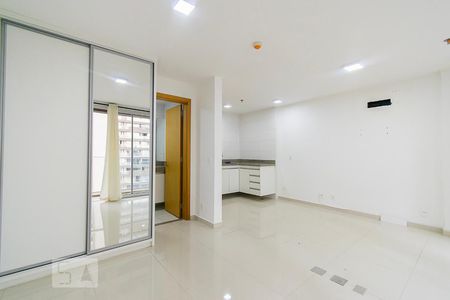 Quarto, Cozinha e Sala de apartamento para alugar com 1 quarto, 35m² em Century Plaza - (águas Claras), Brasília