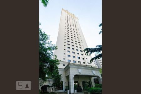 Apartamento para alugar com 34m², 1 quarto e 1 vagaFachada