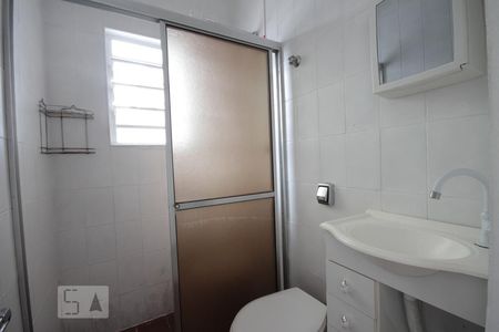 Casa à venda com 250m², 3 quartos e 4 vagasBanheiro
