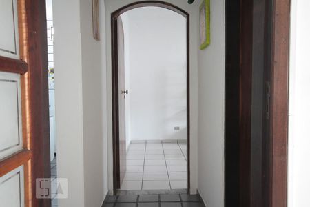 Casa à venda com 250m², 3 quartos e 4 vagasCorredor