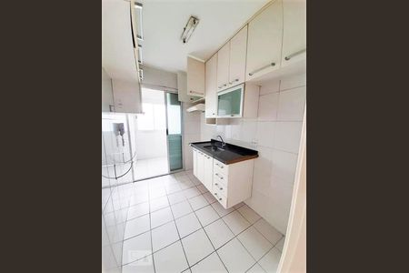 Cozinha de apartamento para alugar com 2 quartos, 50m² em Limão, São Paulo
