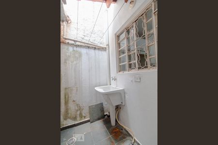 Área de serviço de casa de condomínio para alugar com 2 quartos, 63m² em Vila Aricanduva, São Paulo