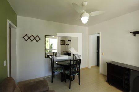 Sala de apartamento para alugar com 1 quarto, 50m² em São João, Porto Alegre