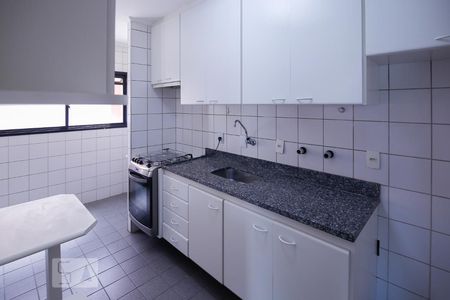 Apartamento para alugar com 70m², 2 quartos e 1 vaga Apartamento para alugar com 70m², 2 quartos e 1 vagaCozinha