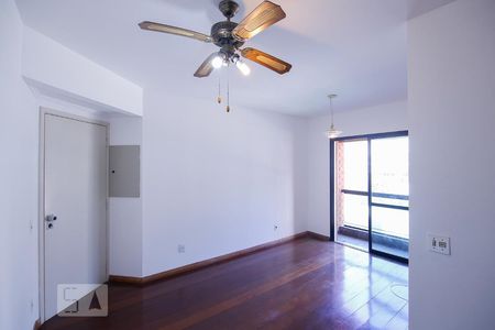 Sala de apartamento para alugar com 2 quartos, 70m² em Bela Aliança, São Paulo