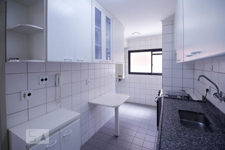 Apartamento para alugar com 70m², 2 quartos e 1 vaga Apartamento para alugar com 70m², 2 quartos e 1 vagaCozinha