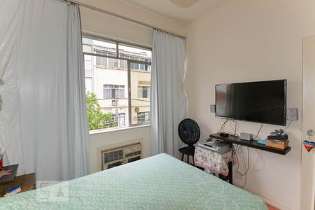 Apartamento à venda com 400m², 4 quartos e 3 vagas Apartamento à venda com 400m², 4 quartos e 3 vagasQuarto 2 terceiro andar