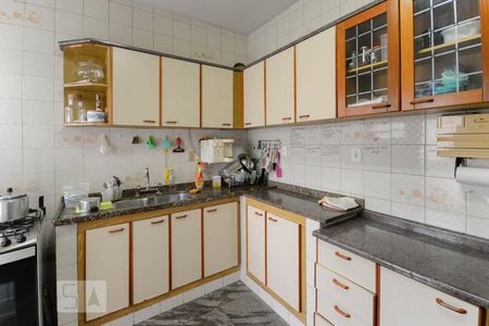 Apartamento à venda com 400m², 4 quartos e 3 vagas Apartamento à venda com 400m², 4 quartos e 3 vagasCozinha 1