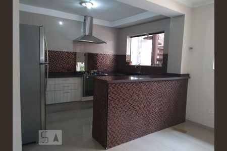 Casa à venda com 480m², 5 quartos e 2 vagas Casa à venda com 480m², 5 quartos e 2 vagasCozinha