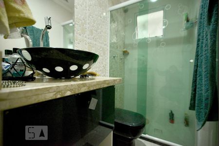 Banheiro de apartamento à venda com 3 quartos, 70m² em Lapa, São Paulo