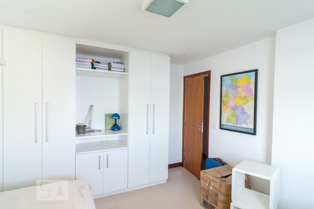 Apartamento para alugar com 370m², 5 quartos e 3 vagasQuarto 2