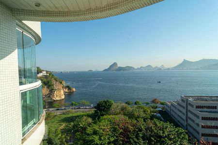 Apartamento para alugar com 370m², 5 quartos e 3 vagasVista do Quarto 2