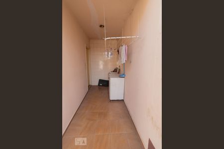 Casa à venda com 500m², 4 quartos e 12 vagas Casa à venda com 500m², 4 quartos e 12 vagasÁrea de Serviço