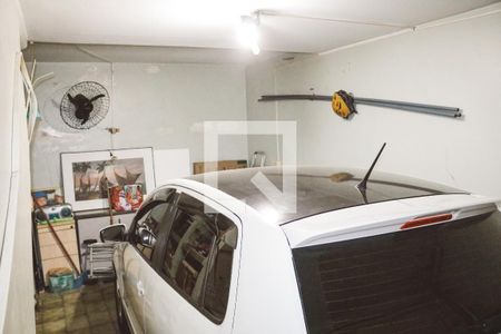 Casa à venda com 173m², 2 quartos e 1 vaga Casa à venda com 173m², 2 quartos e 1 vagaGaragem