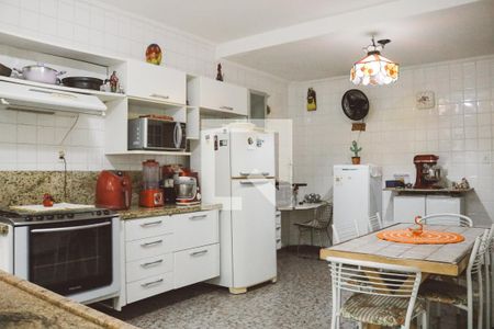 Casa à venda com 173m², 2 quartos e 1 vaga Casa à venda com 173m², 2 quartos e 1 vagaCozinha